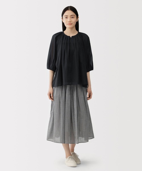 無印良品(ムジルシリョウヒン)の「婦人 強撚 シアー半袖ブラウス(シャツ/ブラウス・レディース・ホワイト/ブラック/ブルー系・S/M/L/XL)」の11枚目の写真
