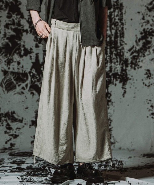 NO ID.（ノーアイディ）の「【NO ID.】2 Tuck Easy Baggy Trousers / 2タック イージー バギー トラウザーズ（その他パンツ・メンズ・グレー/ブラック/ブルーグレー・2/1）」の2枚目の写真