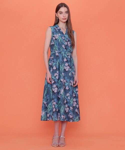 ANAYI(アナイ)の「ラーレプリントカシュクール ワンピース(ワンピース・レディース・ネイビー/ライトグレー/ベージュ・38/36/34)」の17枚目の写真