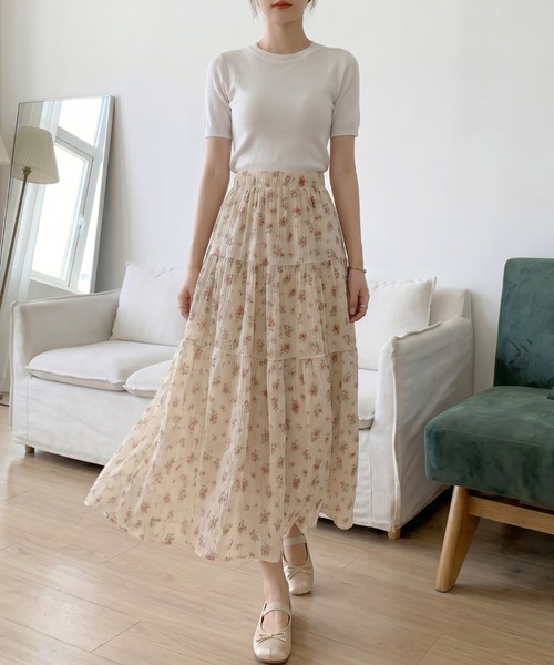 AMAJI(アマジ)の「フラワープリント Aライン ロング丈 スカート(スカート・レディース・マルチ・MEDIUM/LARGE/X-LARGE)」の3枚目の写真