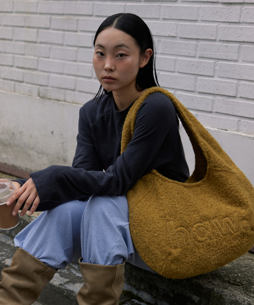 HAVEAWHALE(ハブアホエール)の「boucle pebble bag (MU)(ショルダーバッグ・レディース・その他・FREE)」の1枚目の写真