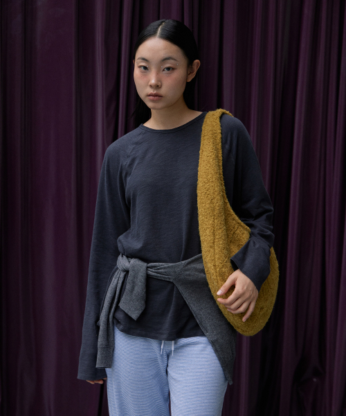 HAVEAWHALE(ハブアホエール)の「boucle pebble bag (MU)(ショルダーバッグ・レディース・その他・FREE)」の4枚目の写真