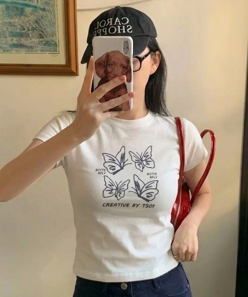 AVYL(アヴィル)の「バタフライグラフィックコンパクト半袖チビTシャツ(Tシャツ/カットソー・レディース・ブラック/ライトグレー/ホワイト・M)」の2枚目の写真