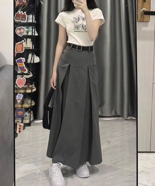 AVYL(アヴィル)の「バタフライグラフィックコンパクト半袖チビTシャツ(Tシャツ/カットソー・レディース・ブラック/ライトグレー/ホワイト・M)」の7枚目の写真