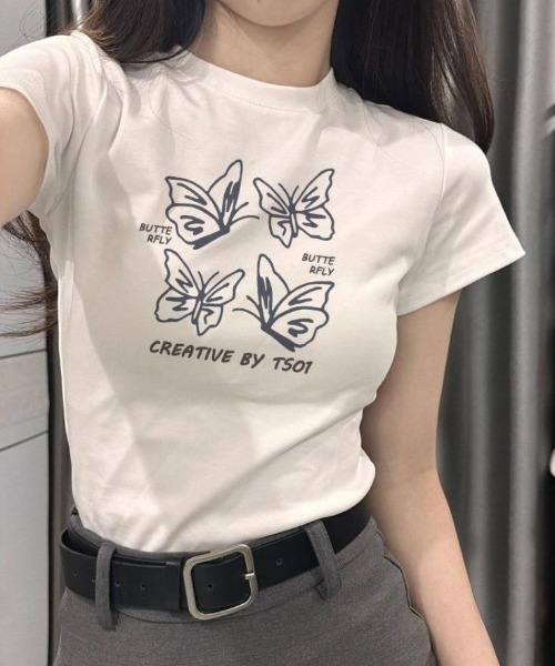 AVYL(アヴィル)の「バタフライグラフィックコンパクト半袖チビTシャツ(Tシャツ/カットソー・レディース・ブラック/ライトグレー/ホワイト・M)」の11枚目の写真
