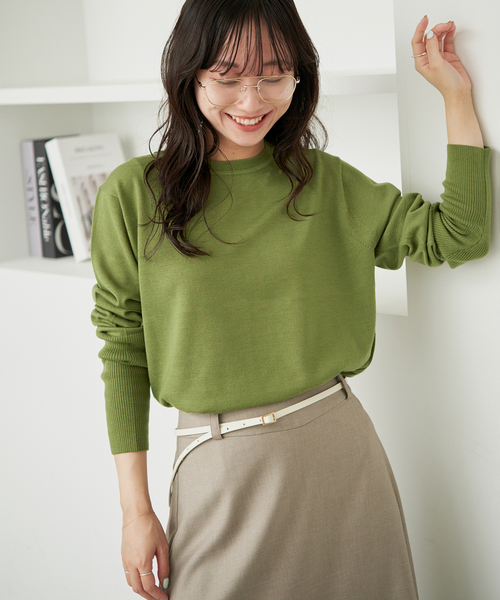 SLOBE IENA(スローブイエナ)の「《シリーズあり/追加》ウォッシャブルプレーンニット(ニット/セーター・レディース・イエロー/チャコールグレー/パープル/グリーン・FREE)」の18枚目の写真