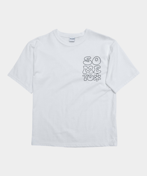 SOMEPLACE MAN(サムプレイス・マン)の「ベーシックフラワーグラフィックオーバーサイズソフトラウンドネック半袖Tシャツ_2COLOR(Tシャツ/カットソー・メンズ・ホワイト/ブラック・FREE)」の4枚目の写真