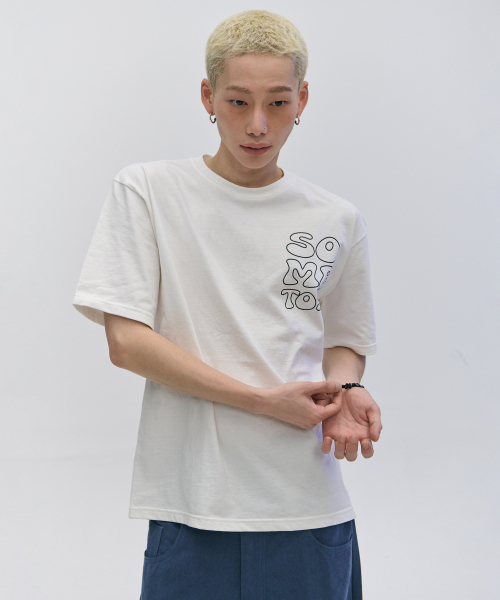 SOMEPLACE MAN(サムプレイス・マン)の「ベーシックフラワーグラフィックオーバーサイズソフトラウンドネック半袖Tシャツ_2COLOR(Tシャツ/カットソー・メンズ・ホワイト/ブラック・FREE)」の7枚目の写真