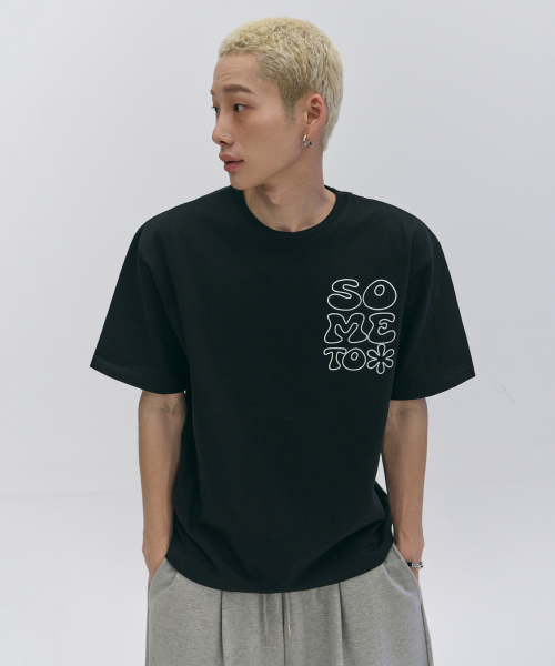 SOMEPLACE MAN(サムプレイス・マン)の「ベーシックフラワーグラフィックオーバーサイズソフトラウンドネック半袖Tシャツ_2COLOR(Tシャツ/カットソー・メンズ・ホワイト/ブラック・FREE)」の9枚目の写真