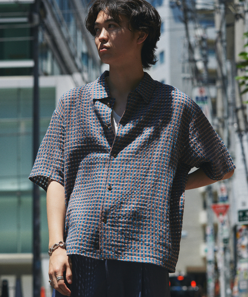 JOURNAL STANDARD relume(ジャーナルスタンダード レリューム)の「シアードビーチェック 半袖シャツ(シャツ/ブラウス・メンズ・ブラウン系その他/グレー/ブラック/ホワイト・LARGE/MEDIUM)」の4枚目の写真