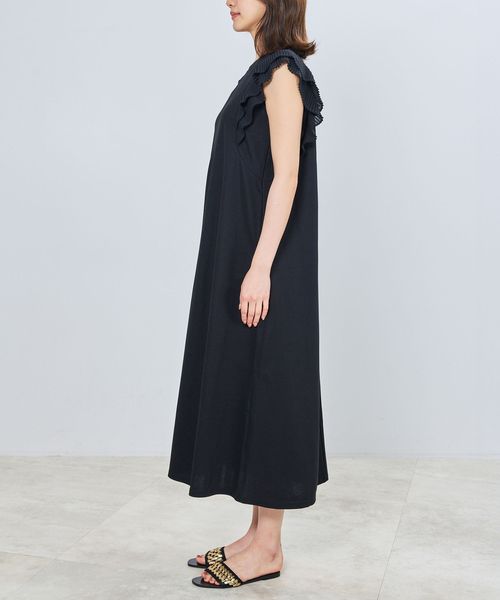 NARACAMICIE（ナラカミーチェ）の「【NARACAMICIE】プリーツスリーブワンピース（ワンピース・レディース・ブラック・M）」の3枚目の写真