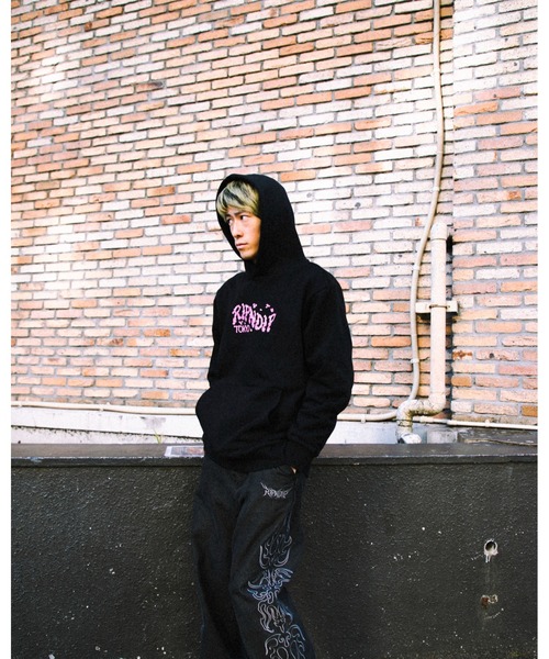 RIPNDIP(リップンディップ)の「CHERRY BLOSSOM HOODIE(パーカー・メンズ・ブラック・XX-LARGE)」の5枚目の写真