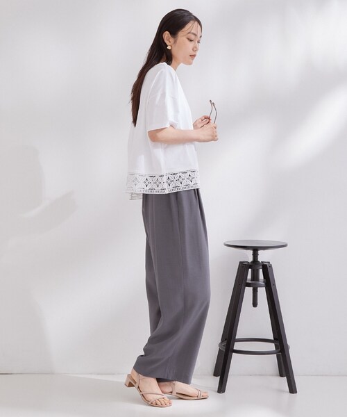 OPAQUE.CLIP(オペークドットクリップ)の「裾レースカットソー【洗濯機OK】(Tシャツ/カットソー・レディース・ブラック/ホワイト・42/40/38)」の5枚目の写真