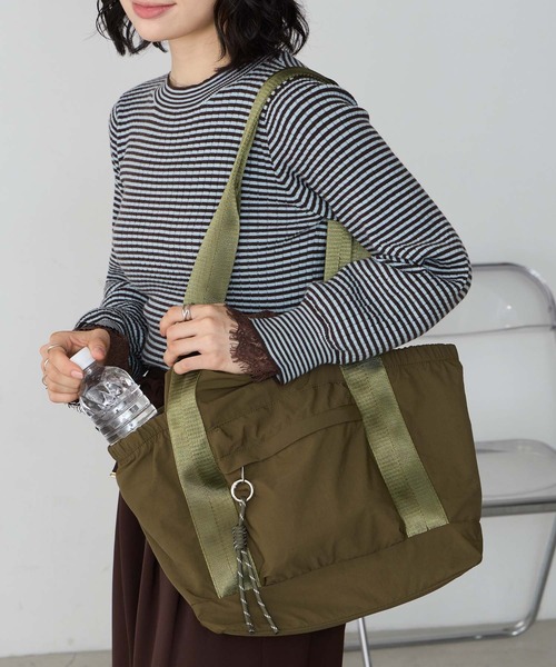 BONLECILL Marche(ボンルシールマルシェ)の「【BONLECILL Marche】《大容量/軽量》コードデザインラウンドトートバッグ/ユーティリティバッグ(トートバッグ・レディース・ブラック/カーキ/グレー・FREE)」の15枚目の写真