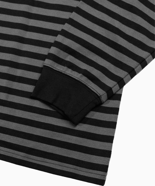 SAINTPAIN（セイントペイン）の「SPクロスロゴストライプロングスリーブブラック（Tシャツ/カットソー・レディース・その他・MEDIUM/LARGE）」の4枚目の写真