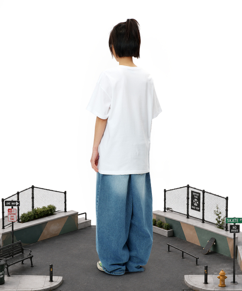 LAUGHER(ラファー)の「プラスチックヒューマンTシャツ - ホワイト(Tシャツ/カットソー・レディース・ホワイト・MEDIUM/LARGE/X-LARGE)」の9枚目の写真
