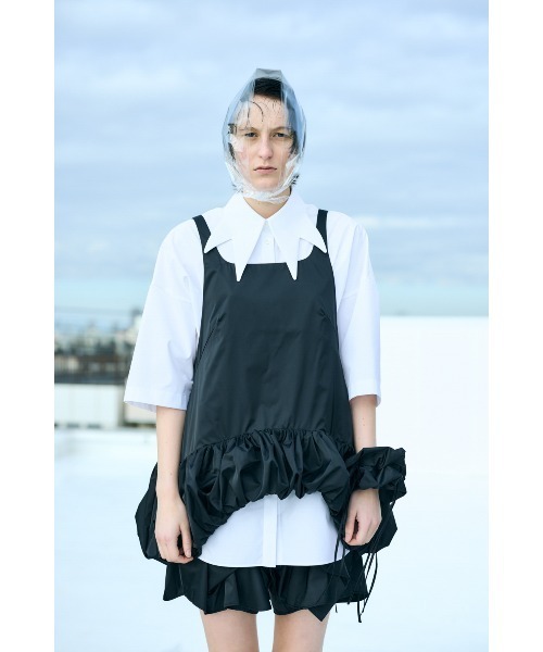 ENFOLD(エンフォルド)の「DROP-HEM CAMISOLE VEST(ベスト・レディース・ブラック・38)」の2枚目の写真