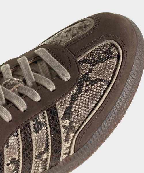 adidas(アディダス)の「サンバ OG / SAMBA OG / アディダスオリジナルス adidas Originals(スニーカー・メンズ・ブラウン・27.5cm/28.0cm/28.5cm/29.0cm/26.0cm/26.5cm/25.0cm/25.5cm/24.5cm/27.0cm/22.5cm/23.0cm/23.5cm/24.0cm)」の7枚目の写真
