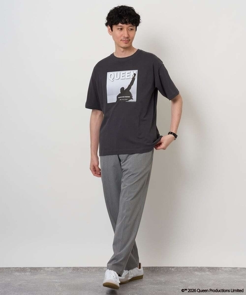 a.v.v(アーヴェヴェ)の「【接触冷感】QUEEN プリントカットソー(Tシャツ/カットソー・メンズ・チャコールグレー/ダークインディゴブルー/レッド・48/46)」の10枚目の写真
