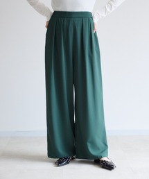 自分丈が見つかる軽やかワイドパンツ