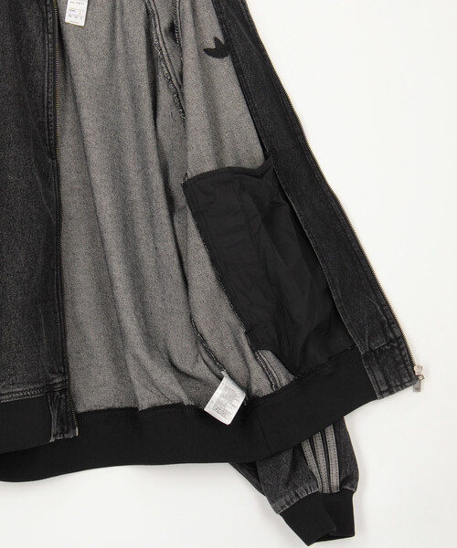 adidas(アディダス)の「adidas/アディダス SST ADICOLOR DENIM TRACKTOP/SSTアディカラーデニムトラックトップ(ジャージ・レディース・ブラック・MEDIUM/SMALL)」の9枚目の写真