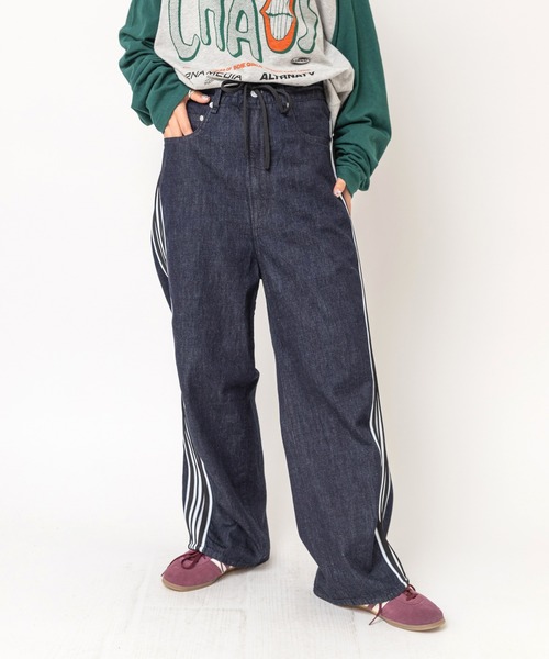 RNA(アールエヌエー)の「R4514 トラック5ポケットパンツ(デニムパンツ・レディース・ワンウォッシュ・MEDIUM)」の2枚目の写真