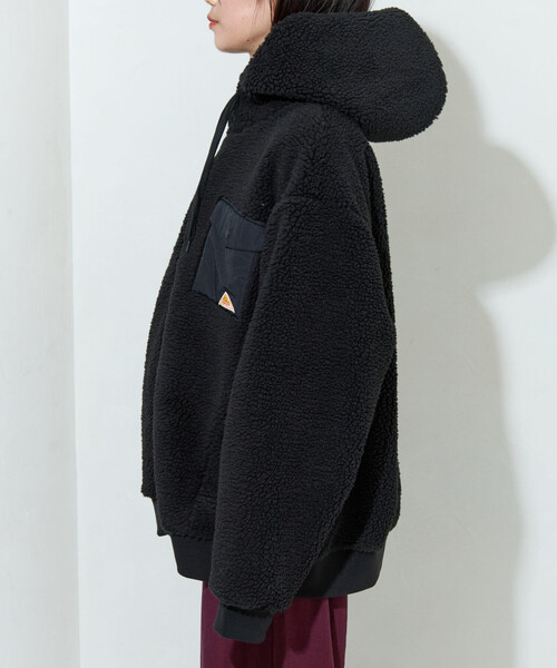 FREAK'S STORE(フリークスストア)の「限定展開 KELTY × FREAK'S STORE/ケルティ 別注 ボア フーディー ミドル コート(その他アウター・レディース・ブラック/ナチュラル/オリーブ・フリ-)」の6枚目の写真