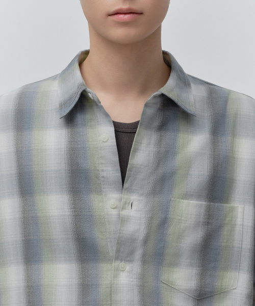 MUSINSA STANDARD（ムシンサスタンダード）の「リラックスドシャドーチェックシャツ [ブルー/グリーン]（シャツ/ブラウス・メンズ・その他・SMALL/MEDIUM/LARGE/X-LARGE/2XL）」の4枚目の写真
