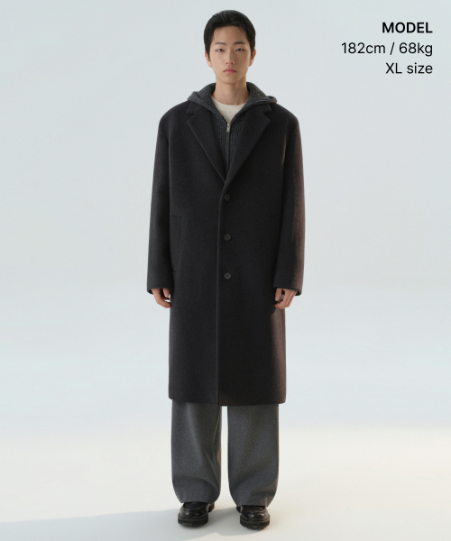 MUSINSA STANDARD(ムシンサスタンダード)の「カシミアブレンド特大シングルコート【チャコールグレー】(チェスターコート・メンズ・その他・MEDIUM/LARGE/X-LARGE/2XL)」の2枚目の写真