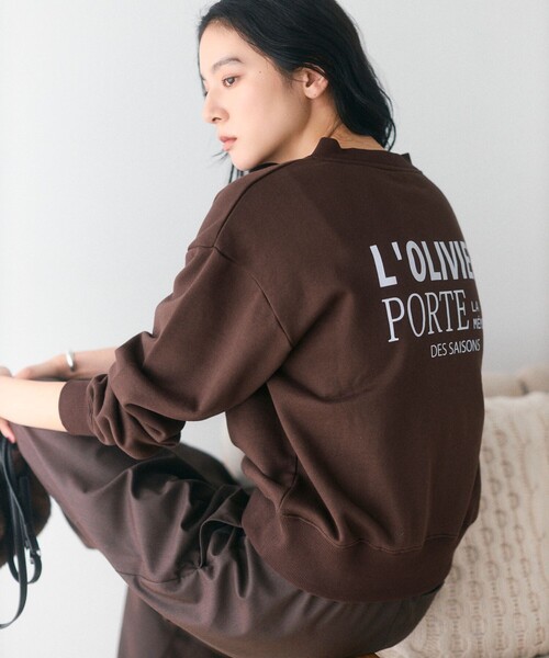 Firsthand(ファーストハンド)の「Firsthand/ファーストハンド 限定展開 オーガニックコットン Vネック スウェット(スウェット・レディース・ブラウン/チャコールグレー/ナチュラル/ピンク・FREE)」の9枚目の写真