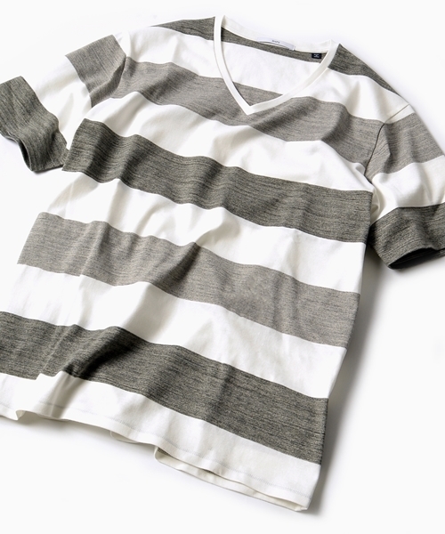 SHIPS(シップス)の「SC: "MADE IN JAPAN" マルチ ワイドボーダー Vネック Tシャツ■(Tシャツ/カットソー・メンズ・ピンク/キャメル/チャコールグレー/ヘザーグレー/ブルー系その他/ロイヤルブルー/オレンジ系その他/ネイビー/ピンク系その他/レッド系その他・SMALL/LARGE/X-LARGE/MEDIUM)」の3枚目の写真