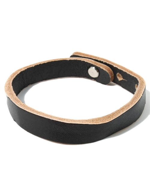 And A（アンドエー）の「ヌメホソブレス（ブレスレット・メンズ・ブラック/ブルー/レッド/オレンジ・FREE）」の2枚目の写真