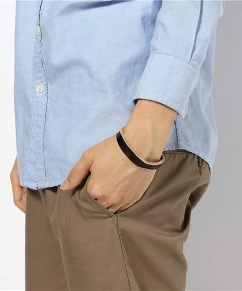 And A（アンドエー）の「ヌメホソブレス（ブレスレット・メンズ・ブラック/ブルー/レッド/オレンジ・FREE）」の7枚目の写真