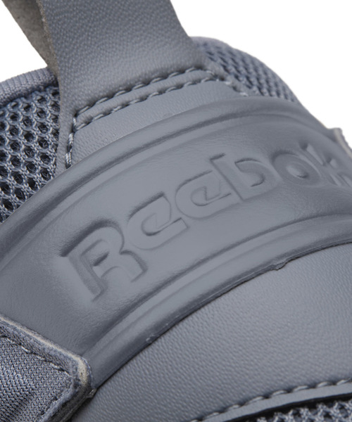 Reebok（リーボック）の「フューリーライト FURYLITE OM（スニーカー・メンズ・グレー/ネイビー/ブラック・24.0cm/27.0cm/25.0cm/29.0cm/27.5cm/30.0cm/23.0cm/26.0cm/24.5cm/26.5cm/29.5cm/25.5cm/28.5cm/28.0cm/23.5cm/22.5cm）」の10枚目の写真