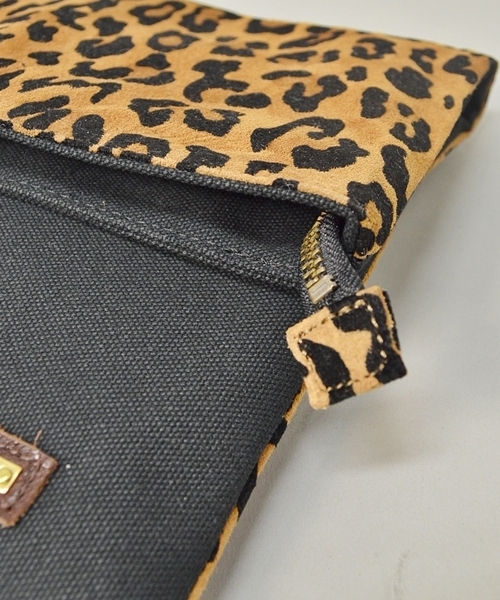 SHIPS JET BLUE(シップスジェットブルー)の「JB: レザー×キャンバス/コンビクラッチバッグ■(クラッチバッグ・メンズ・ブラック×ブルー/ブラウン×イエロー/カモフラージュ/レオパード/ダークグレー・ONESIZE)」の13枚目の写真