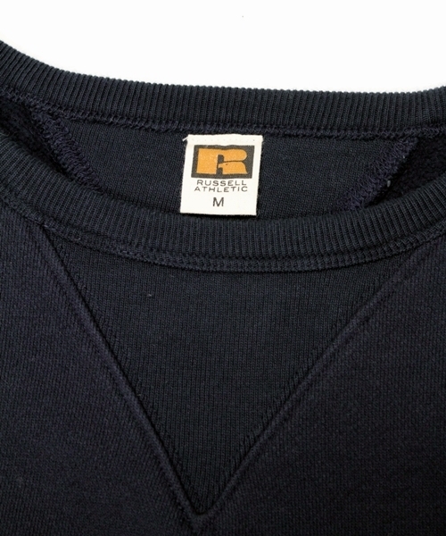 SHIPS（シップス）の「SC: RUSSEL ATHLETIC 【SHIPS別注】 プリント クルーネック/スウェット■（スウェット・メンズ・グレー/ネイビー/バーガンディー・SMALL/MEDIUM/LARGE）」の15枚目の写真