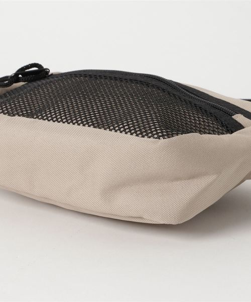 BEN DAVIS（ベンデイビス）の「WEGO/BEN DAVIS 横型ショルダーバッグ（ショルダーバッグ・メンズ・ブラック/ベージュ・FREE）」の4枚目の写真