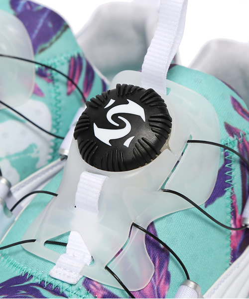 PUMA(プーマ)の「ディスク トロピカリア ウィメンズ (WOMEN) - progressive youth(スニーカー・レディース・ホワイト/ブラック・23.5cm/25.5cm/22.5cm/24cm/24.5cm/23cm/25cm)」の4枚目の写真