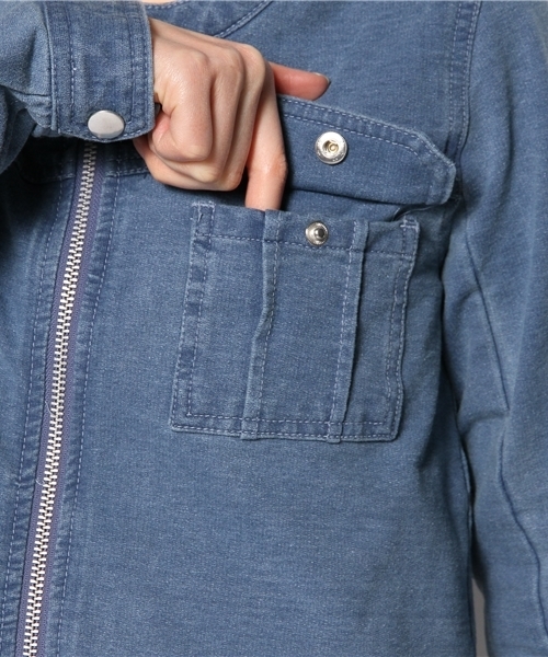 one after another NICE CLAUP（ワンアフターアナザーナイスクラップ）の「【ナイスクラップ】カットデニムジャケット（デニムジャケット・レディース・ブルー/ネイビー・FREE）」の9枚目の写真