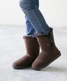 menue（メヌエ）の「折り返し2Way仕様 ベイリーボタン ムートンブーツ（ブーツ・レディース）」