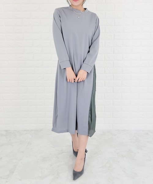 Lace Ladies(レースレディース)の「ラウンドネック サイドプリーツ切り替え Aラインワンピース(ワンピース・レディース・ベージュ/ブラウン/グレー/カーキ/ワインレッド/ブラック系その他/ネイビー系1/ライトグレー系・M/L)」の4枚目の写真