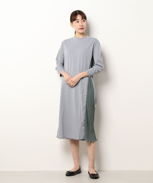 Lace Ladies(レースレディース)の「ラウンドネック サイドプリーツ切り替え Aラインワンピース(ワンピース・レディース・ベージュ/ブラウン/グレー/カーキ/ワインレッド/ブラック系その他/ネイビー系1/ライトグレー系・M/L)」の12枚目の写真