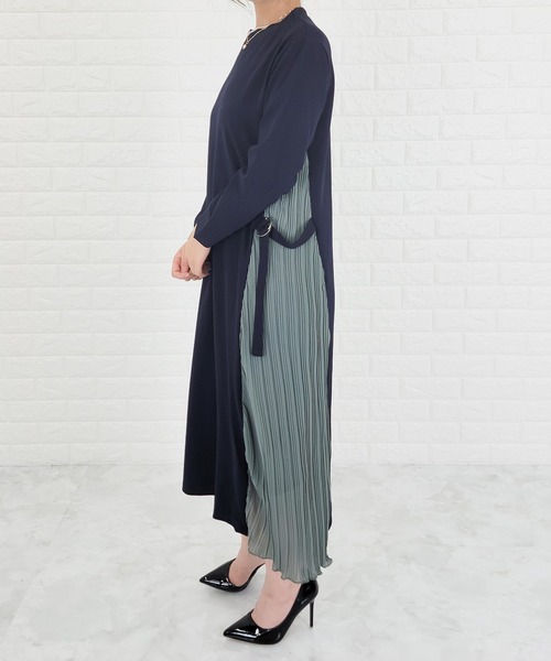 Lace Ladies(レースレディース)の「ラウンドネック サイドプリーツ切り替え Aラインワンピース(ワンピース・レディース・ベージュ/ブラウン/グレー/カーキ/ワインレッド/ブラック系その他/ネイビー系1/ライトグレー系・M/L)」の13枚目の写真