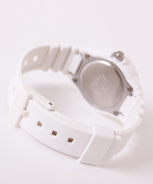 Chico（チコ）の「【CASIO】 DIVERS ウォッチ（アナログ腕時計・レディース・ホワイト/ブラック・FREE）」の7枚目の写真