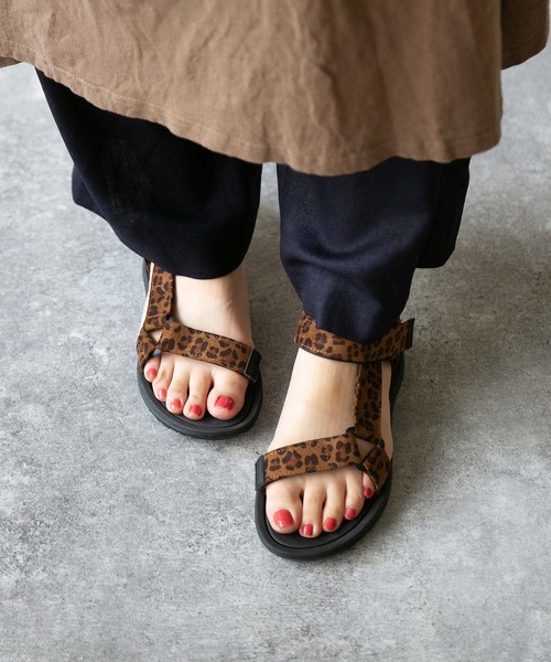 menue(メヌエ)の「こどもから大人まで履ける豊富なサイズ展開 ベルクロ スポーツサンダル(サンダル・レディース・ブラック/ホワイト系その他/ピンクベージュ/カーキ/その他/レオパード/ブラウン系その他/チャコールグレー/ゼブラ/グレー系その他・27.0cm/19.0cm/20.0cm/21.0cm/22.0cm/23.0cm/24.0cm/26.0cm/18.0cm/25.0cm)」の15枚目の写真