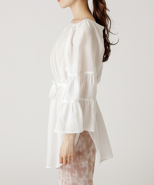 mystic(ミスティック)の「ボリューム袖フレアブラウス/シャツ/袖ボリューム/チュニック/リゾート(シャツ/ブラウス・レディース・ブラック/ベージュ/パープル/オフホワイト・FREE)」の7枚目の写真