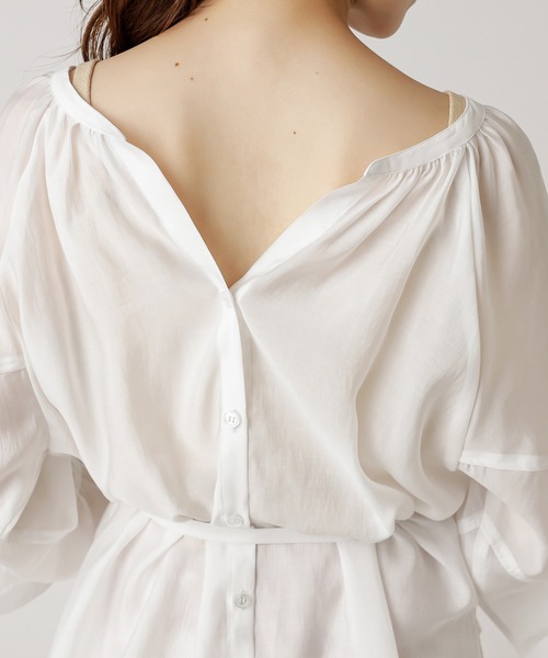 mystic(ミスティック)の「ボリューム袖フレアブラウス/シャツ/袖ボリューム/チュニック/リゾート(シャツ/ブラウス・レディース・ブラック/ベージュ/パープル/オフホワイト・FREE)」の9枚目の写真