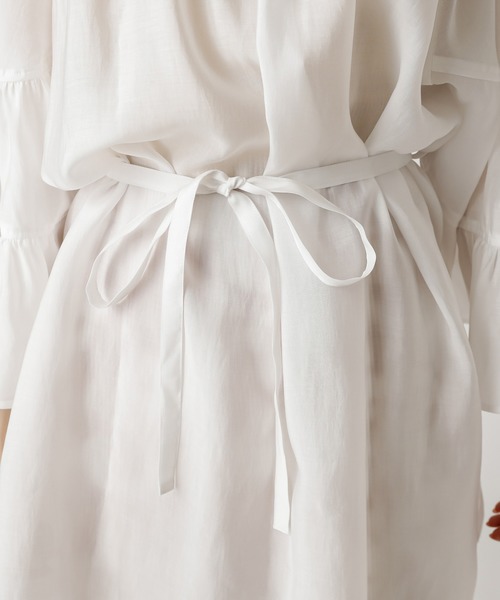 mystic(ミスティック)の「ボリューム袖フレアブラウス/シャツ/袖ボリューム/チュニック/リゾート(シャツ/ブラウス・レディース・ブラック/ベージュ/パープル/オフホワイト・FREE)」の11枚目の写真