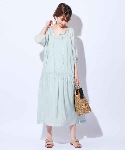 natural couture(ナチュラルクチュール)の「【WEB限定カラー有り】大人ティアードほんのりシアーワンピース(ワンピース・レディース・オフホワイト/ピンク/ミント/モカ/その他1・FREE)」の4枚目の写真