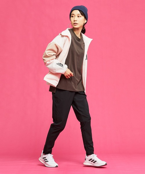 adidas（アディダス）の「スタイル ウーブンパンツ [Style Woven